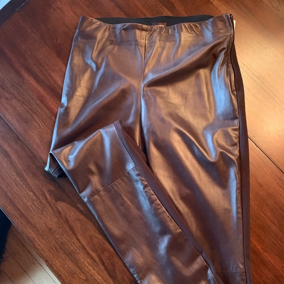 Danier Pants - Danier Leather - Chocolate Leather Pants size 10